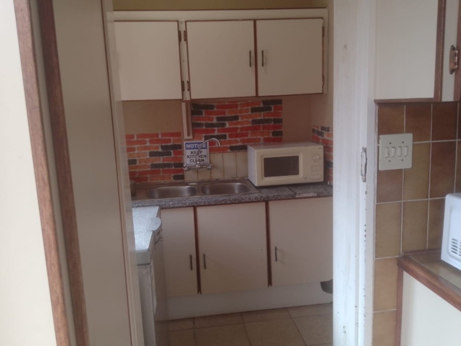 1 Bedroom Property for Sale in Brandwag Free State
